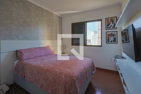 Apartamento à venda com 221m², 4 quartos e 4 vagasQuarto 2