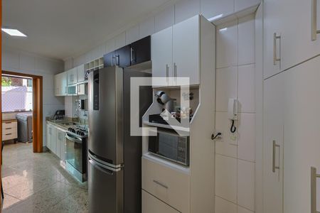 Apartamento à venda com 221m², 4 quartos e 4 vagasCozinha