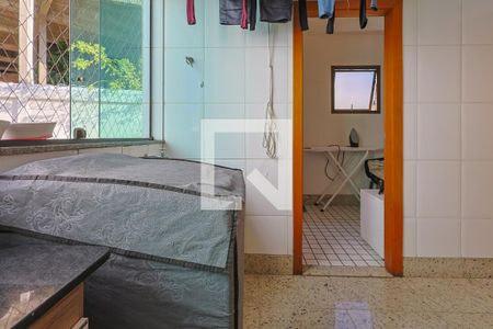 Apartamento à venda com 221m², 4 quartos e 4 vagasÁrea de Serviço
