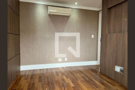 Apartamento para alugar com 200m², 3 quartos e 3 vagasSuíte 2