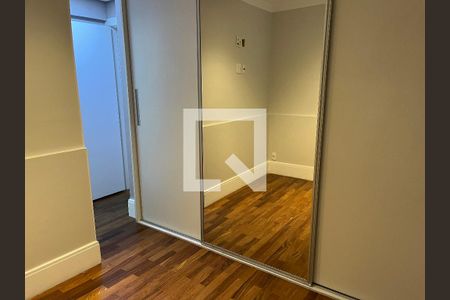 Apartamento para alugar com 200m², 3 quartos e 3 vagasSuíte 1