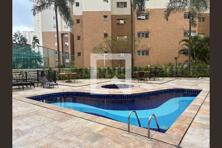 Apartamento para alugar com 200m², 3 quartos e 3 vagasÁrea comum - Piscina