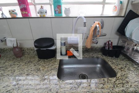 Casa à venda com 145m², 3 quartos e 1 vagaPia da cozinha
