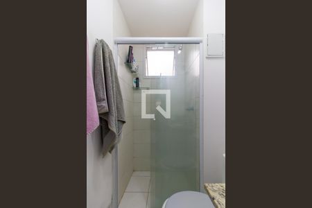 Apartamento à venda com 70m², 2 quartos e 2 vagas Apartamento à venda com 70m², 2 quartos e 2 vagasBanheiro da Suíte 1