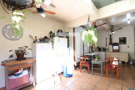 Casa à venda com 232m², 2 quartos e 1 vagaQuintal