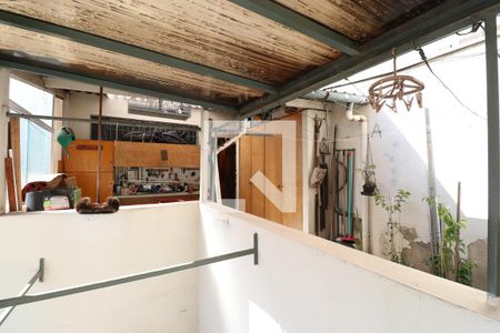 Casa à venda com 232m², 2 quartos e 1 vagaQuintal