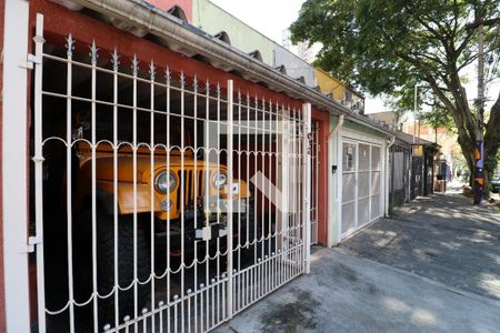 Casa à venda com 232m², 2 quartos e 1 vagaFachada