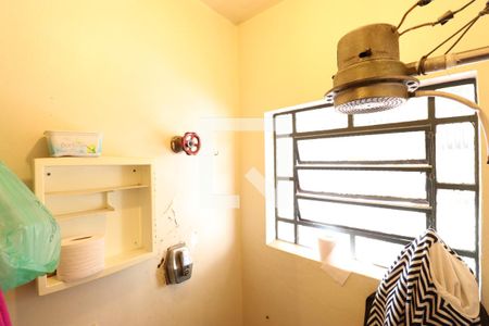 Casa à venda com 232m², 2 quartos e 1 vagaBanheiro de serviço