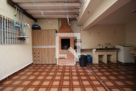 Casa à venda com 300m², 3 quartos e 5 vagasÁrea de serviço 