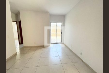 Apartamento à venda com 69m², 2 quartos e 2 vagasSala