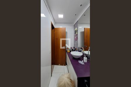 Casa à venda com 127m², 2 quartos e 2 vagas Casa à venda com 127m², 2 quartos e 2 vagasBanheiro