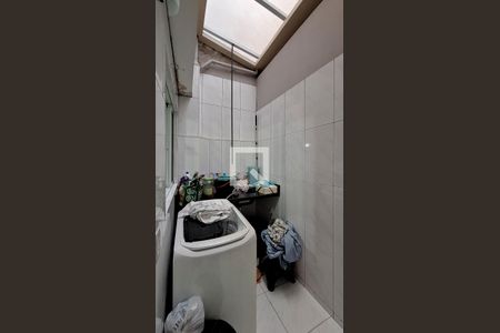 Casa à venda com 127m², 2 quartos e 2 vagas Casa à venda com 127m², 2 quartos e 2 vagasÁrea de Serviço