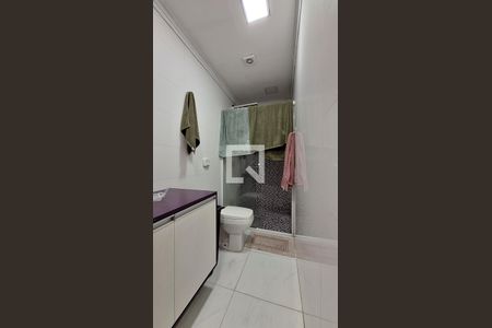 Casa à venda com 127m², 2 quartos e 2 vagas Casa à venda com 127m², 2 quartos e 2 vagasBanheiro