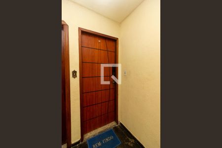 Entrada de apartamento para alugar com 2 quartos, 52m² em Jardim Sulacap, Rio de Janeiro