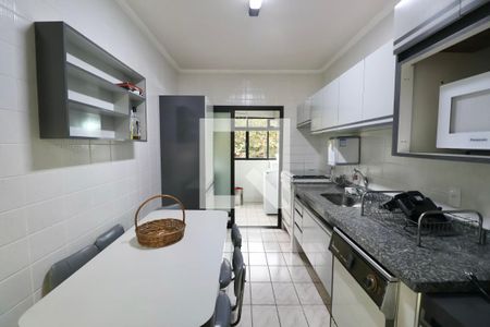 Apartamento para alugar com 132m², 3 quartos e 2 vagas Apartamento para alugar com 132m², 3 quartos e 2 vagasCozinha
