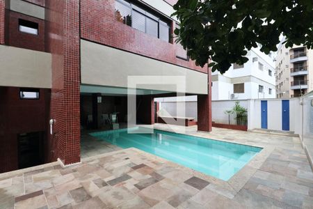 Apartamento para alugar com 132m², 3 quartos e 2 vagas Apartamento para alugar com 132m², 3 quartos e 2 vagasÁrea comum - Piscina