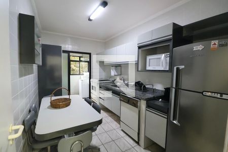 Apartamento para alugar com 132m², 3 quartos e 2 vagas Apartamento para alugar com 132m², 3 quartos e 2 vagasCozinha