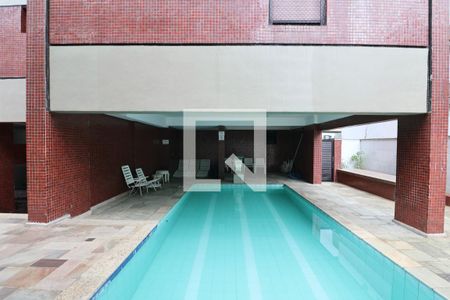 Apartamento para alugar com 132m², 3 quartos e 2 vagas Apartamento para alugar com 132m², 3 quartos e 2 vagasÁrea comum - Piscina