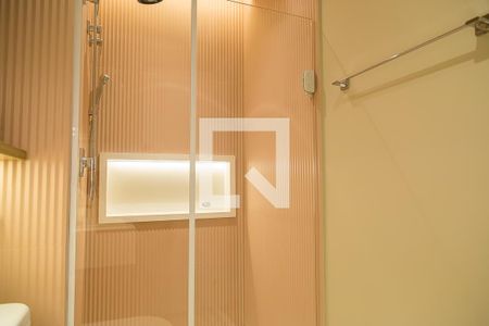 Apartamento à venda com 211m², 3 quartos e 4 vagasBanheiro da Suíte 1