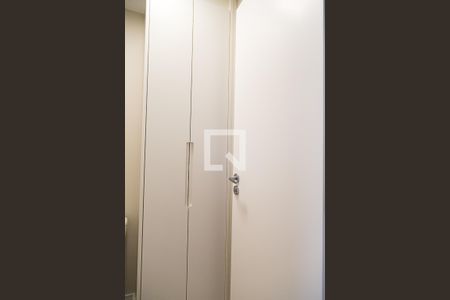 Apartamento à venda com 211m², 3 quartos e 4 vagasBanheiro de Serviço