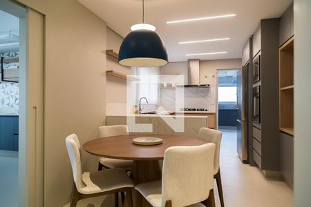 Apartamento à venda com 211m², 3 quartos e 4 vagasSala de Almoço