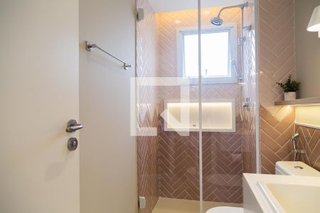 Apartamento à venda com 211m², 3 quartos e 4 vagasBanheiro da Suíte 2