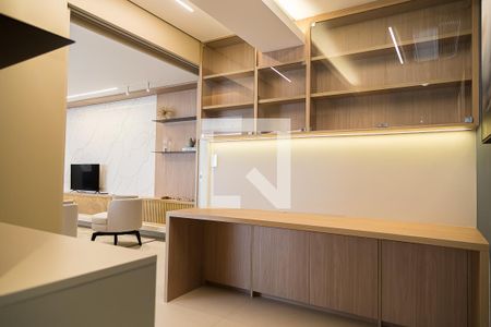 Apartamento à venda com 211m², 3 quartos e 4 vagasEscritório