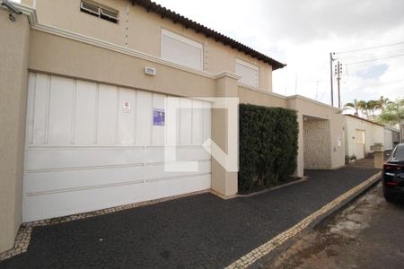 Casa para alugar com 227m², 4 quartos e 4 vagasFachada