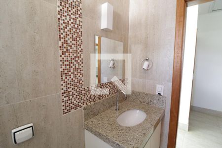 Casa para alugar com 227m², 4 quartos e 4 vagasBanheiro Social