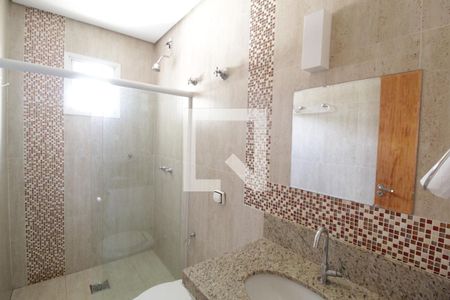 Casa para alugar com 227m², 4 quartos e 4 vagasBanheiro Social