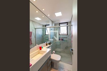 Apartamento à venda com 214m², 3 quartos e 4 vagasBanheiro