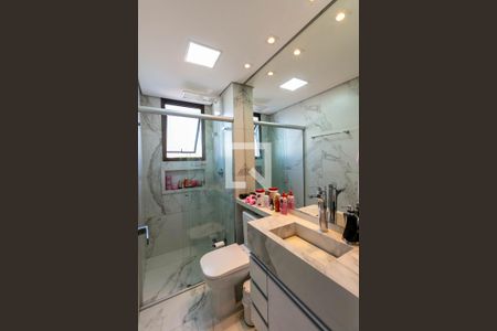 Apartamento à venda com 214m², 3 quartos e 4 vagasBanheiro