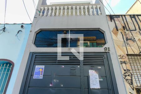 Casa à venda com 150m², 3 quartos e 2 vagasFachada