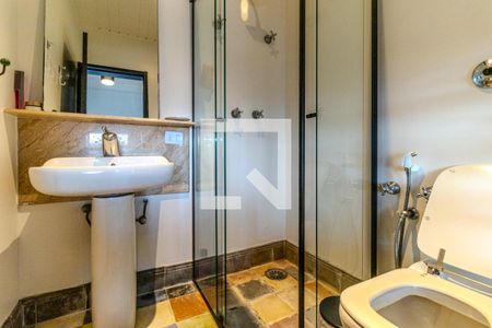 Casa à venda com 550m², 4 quartos e 4 vagasBanheiro da Suíte 3