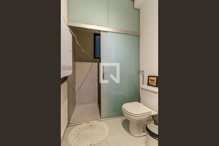 Casa à venda com 550m², 4 quartos e 4 vagasBanheiro da Suíte 4