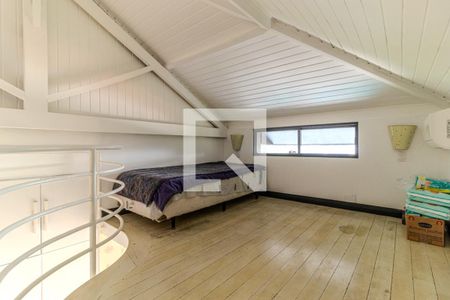 Casa à venda com 550m², 4 quartos e 4 vagasSuíte 2