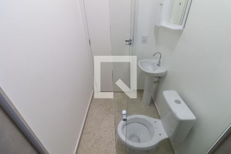 Banheiro de apartamento para alugar com 1 quarto, 22m² em Vila Antonio, São Paulo
