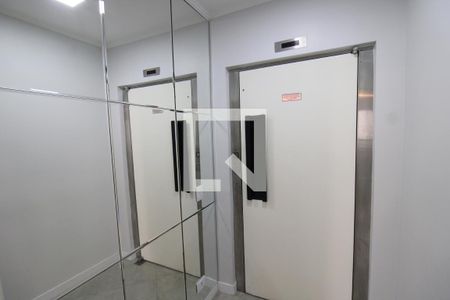 Hall de Entrada de apartamento à venda com 4 quartos, 143m² em Santa Teresinha, São Paulo