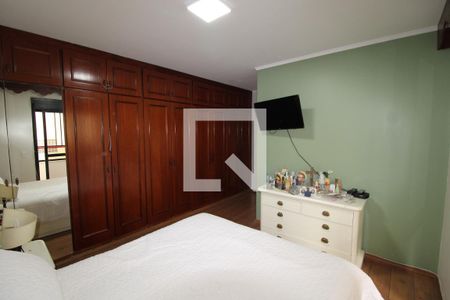 Apartamento à venda com 143m², 4 quartos e 2 vagasQuarto 4