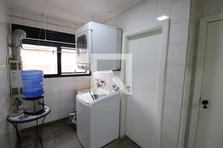 Apartamento à venda com 143m², 4 quartos e 2 vagasÁrea de Serviço