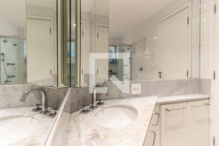 Apartamento para alugar com 106m², 2 quartos e 1 vaga Apartamento para alugar com 106m², 2 quartos e 1 vagaBanheiro
