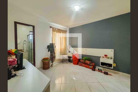 Apartamento à venda com 328m², 4 quartos e 3 vagasSuíte 2