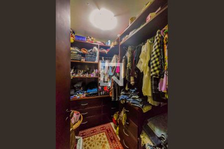 Apartamento à venda com 328m², 4 quartos e 3 vagasCloset da Suíte 3