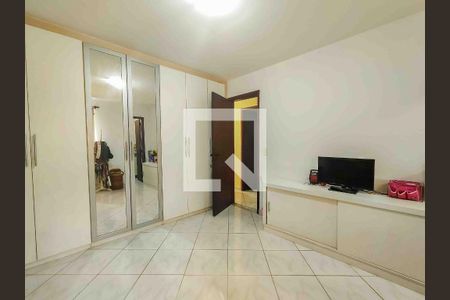 Apartamento à venda com 328m², 4 quartos e 3 vagasSuíte 2