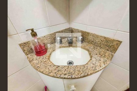 Apartamento à venda com 328m², 4 quartos e 3 vagasBanheiro Social