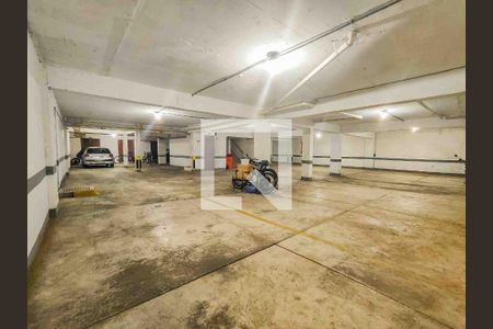 Apartamento à venda com 328m², 4 quartos e 3 vagasÁrea Comum Garagem