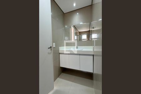 Casa de condomínio à venda com 505m², 5 quartos e 3 vagasBanheiro da Suíte 5