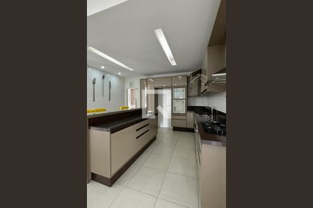 Casa de condomínio à venda com 505m², 5 quartos e 3 vagasCozinha