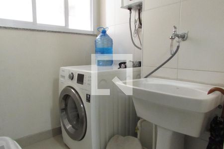 Apartamento para alugar com 60m², 2 quartos e 1 vagaÁrea de Serviço