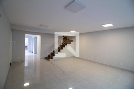 Sala de casa à venda com 3 quartos, 168m² em Chácara Santo Antônio (zona Sul), São Paulo